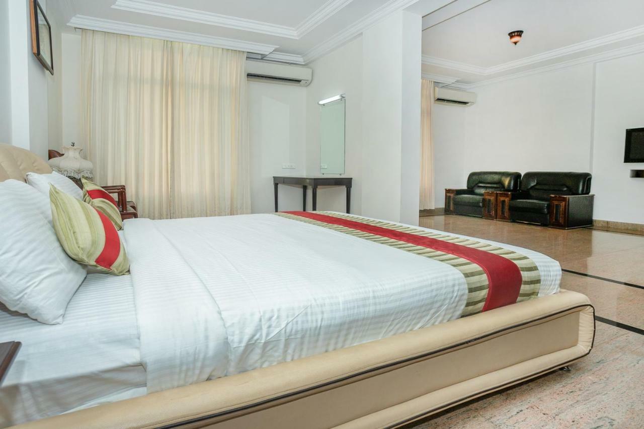 Kr Inn Hotel & Convention Centre Бангалор Экстерьер фото
