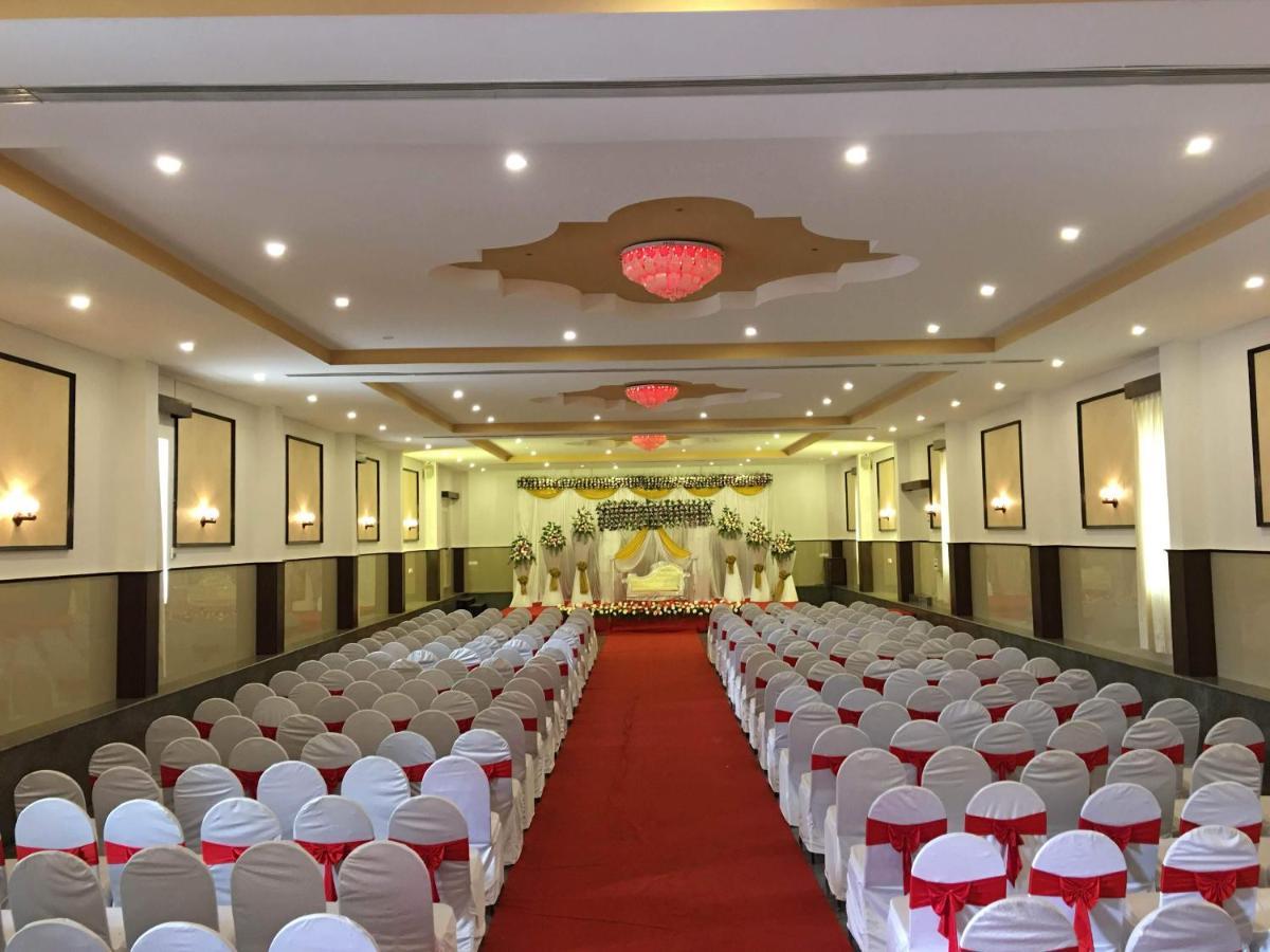Kr Inn Hotel & Convention Centre Бангалор Экстерьер фото